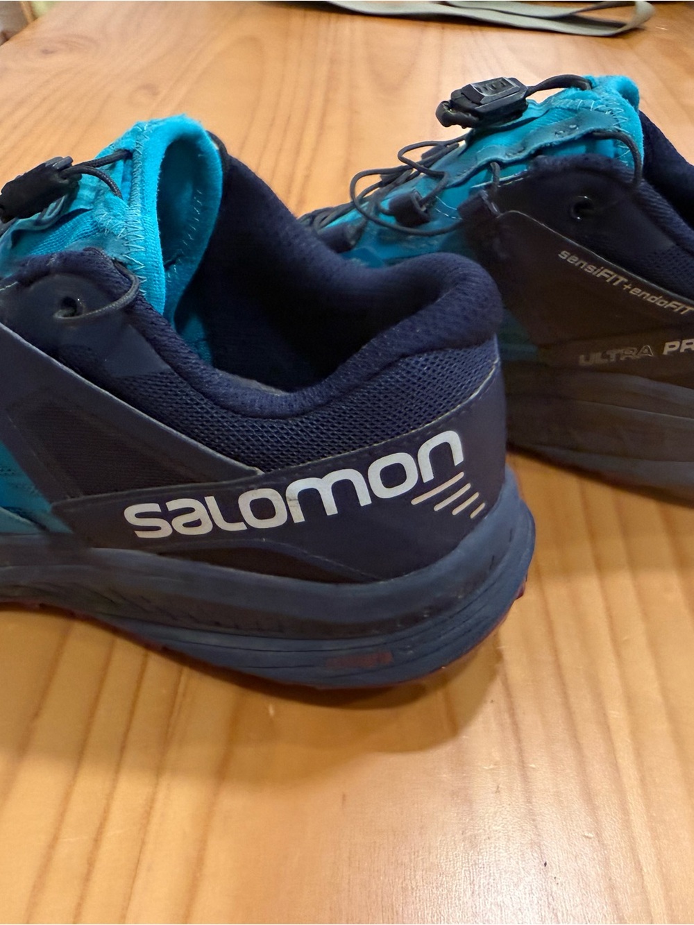 Salomon Women’s Navy and Teal Trail Runners